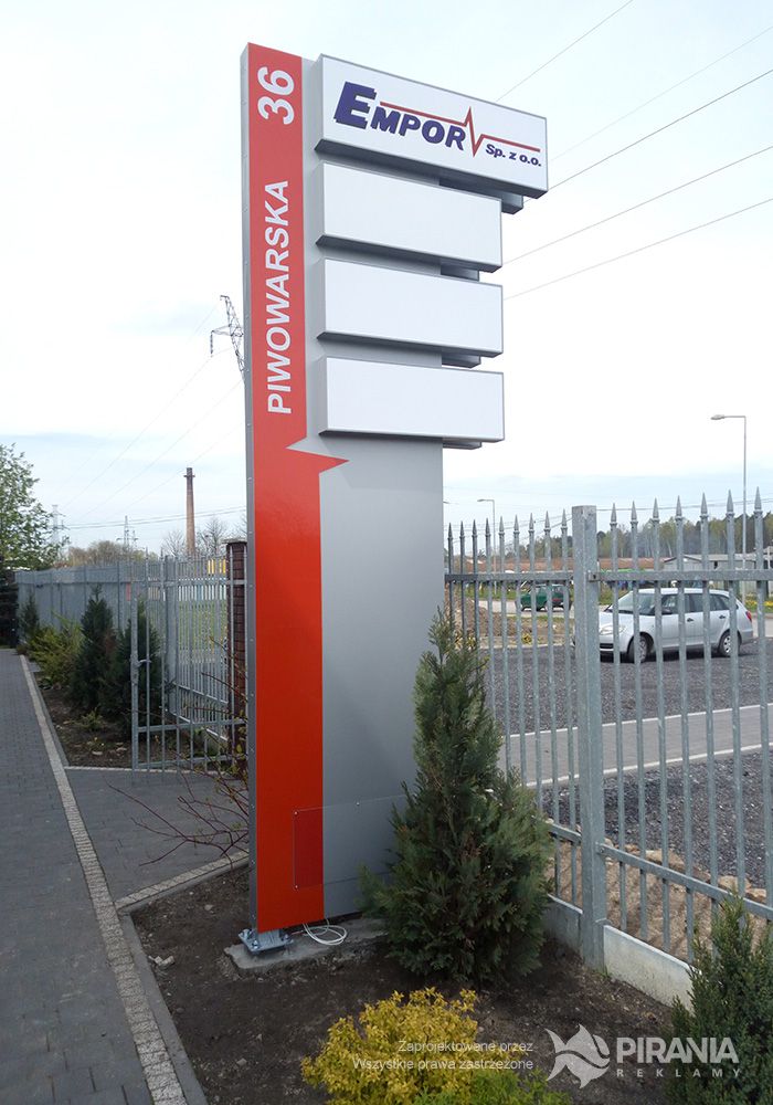 pylon09